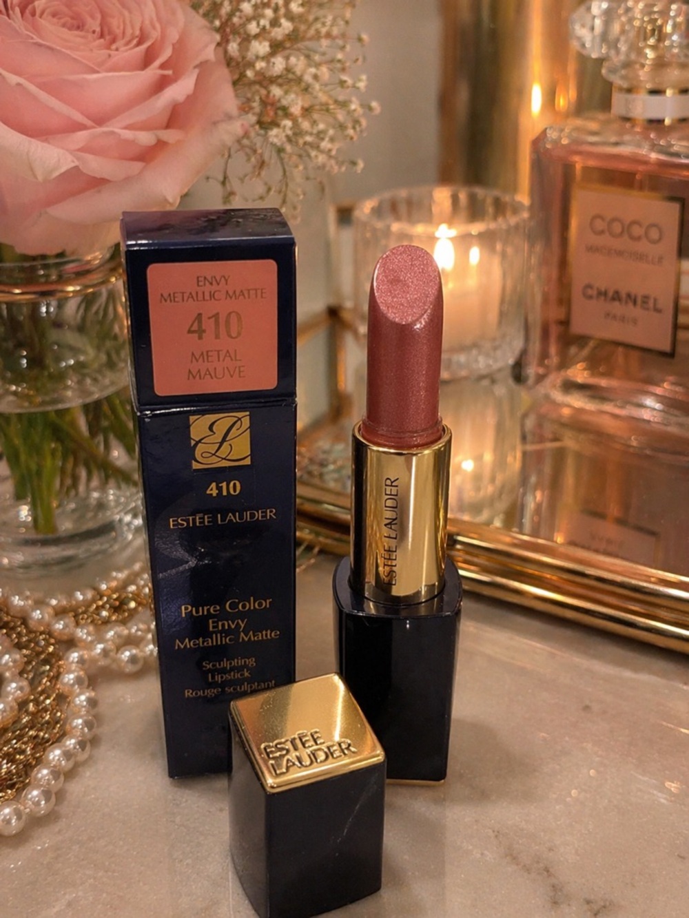 💄✨ Estée Lauder Pure Color Envy Metallic Matte Lipstick – #410 Metal Mauve ✨💄
